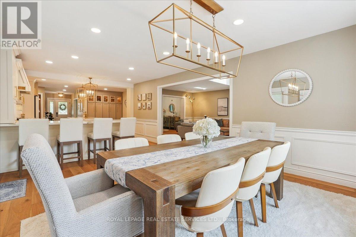 14 Dubarry Boulevard, Hamilton, ON - Indoor Photo Showing Dining Room
