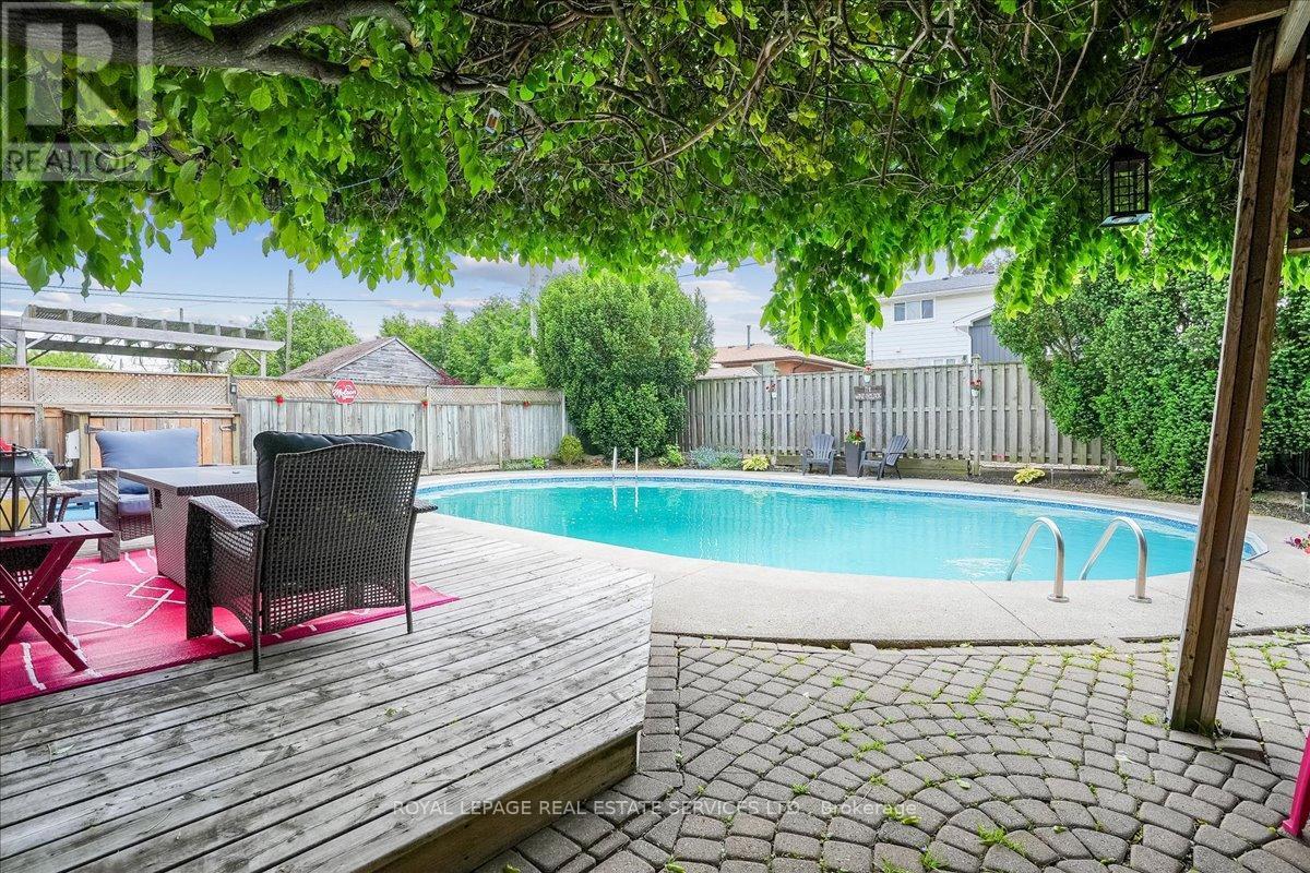 14 Dubarry Boulevard, Hamilton, ON - Outdoor With In Ground Pool With Deck Patio Veranda