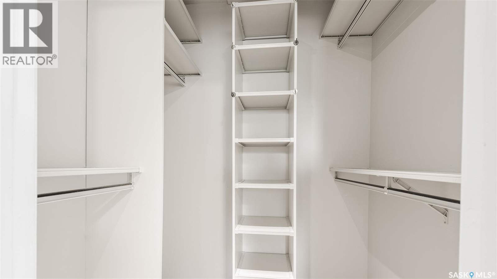 50 Lowry Place, Regina, SK - Indoor With Storage