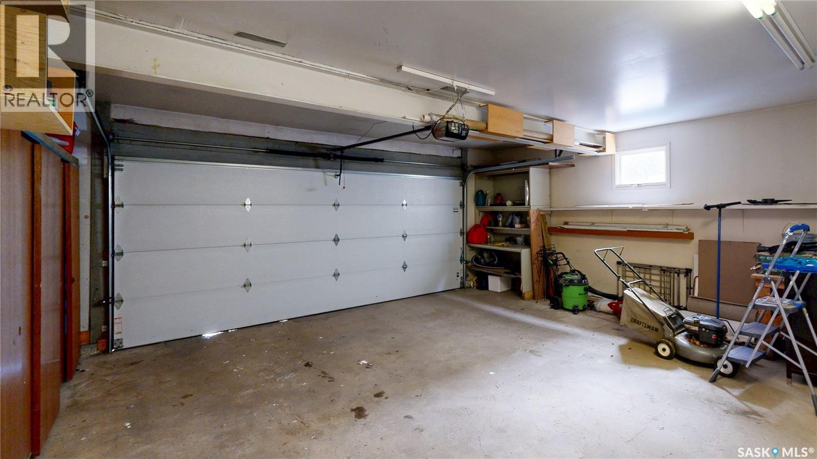 50 Lowry Place, Regina, SK - Indoor Photo Showing Garage