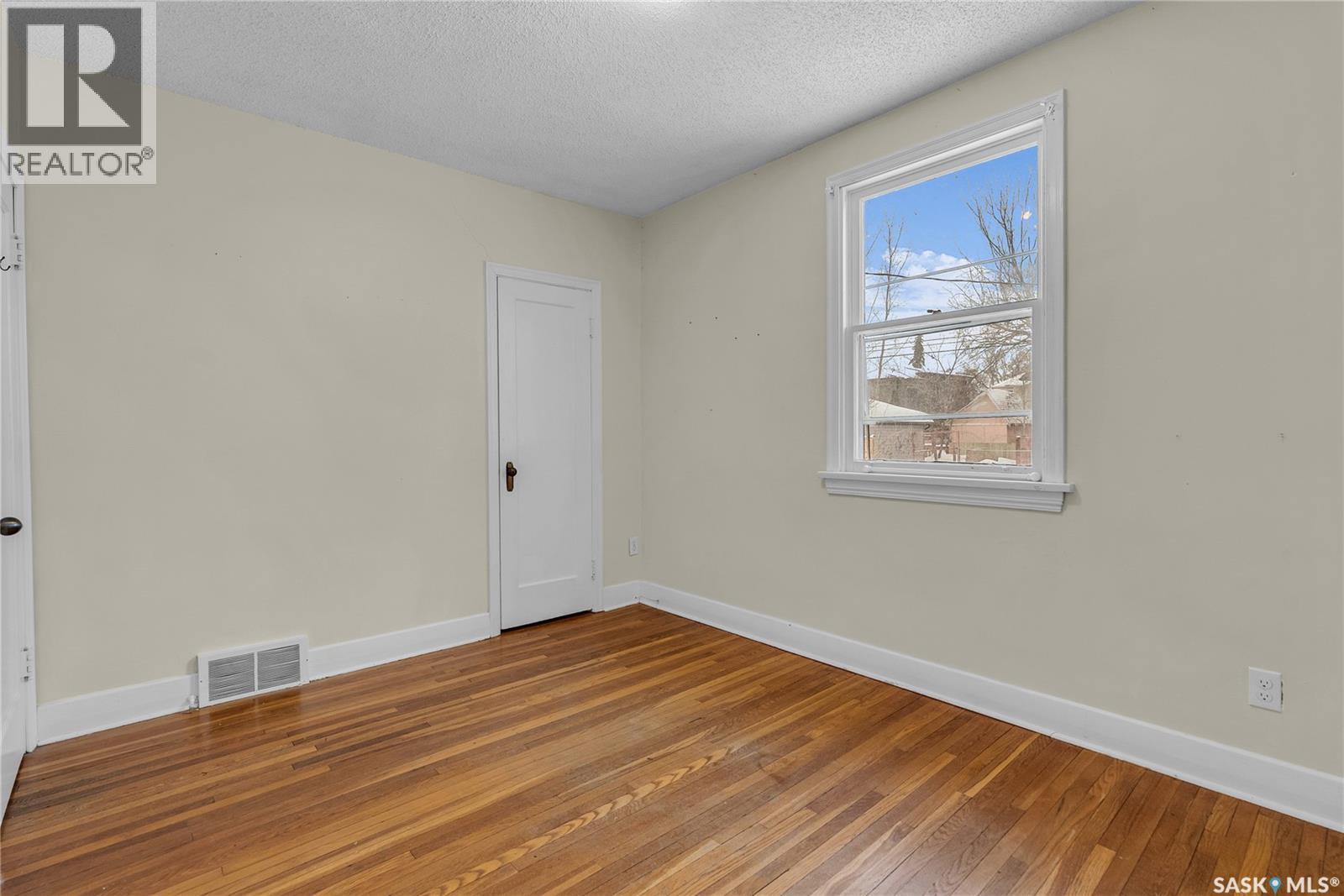 1115 9Th Street E, Saskatoon, SK - Indoor Photo Showing Other Room