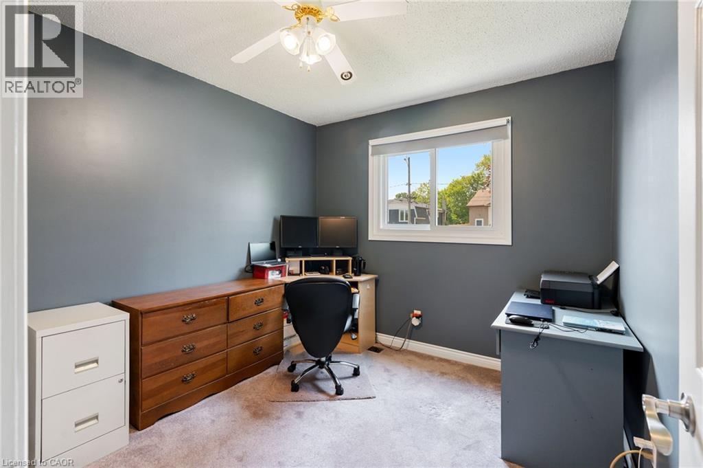 25 Burke Drive, Caledonia, ON - Indoor Photo Showing Office