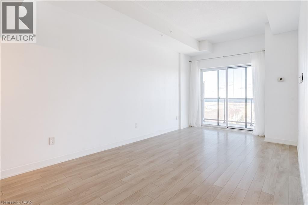 550 North Service Road Unit# 516, Grimsby, ON - Indoor Photo Showing Other Room