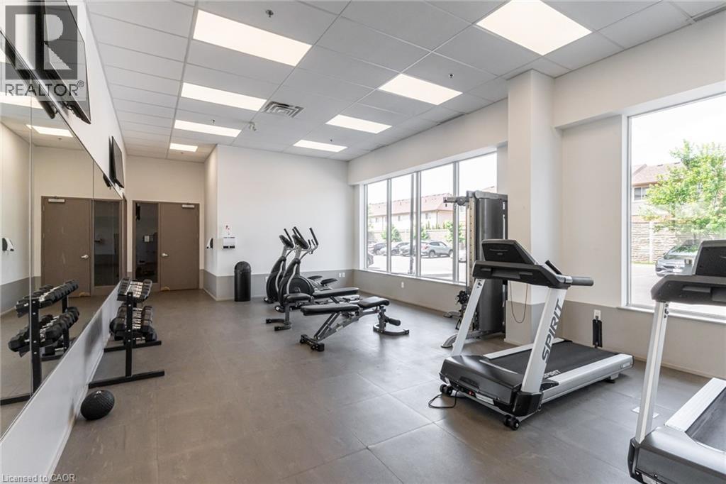 550 North Service Road Unit# 516, Grimsby, ON - Indoor Photo Showing Gym Room