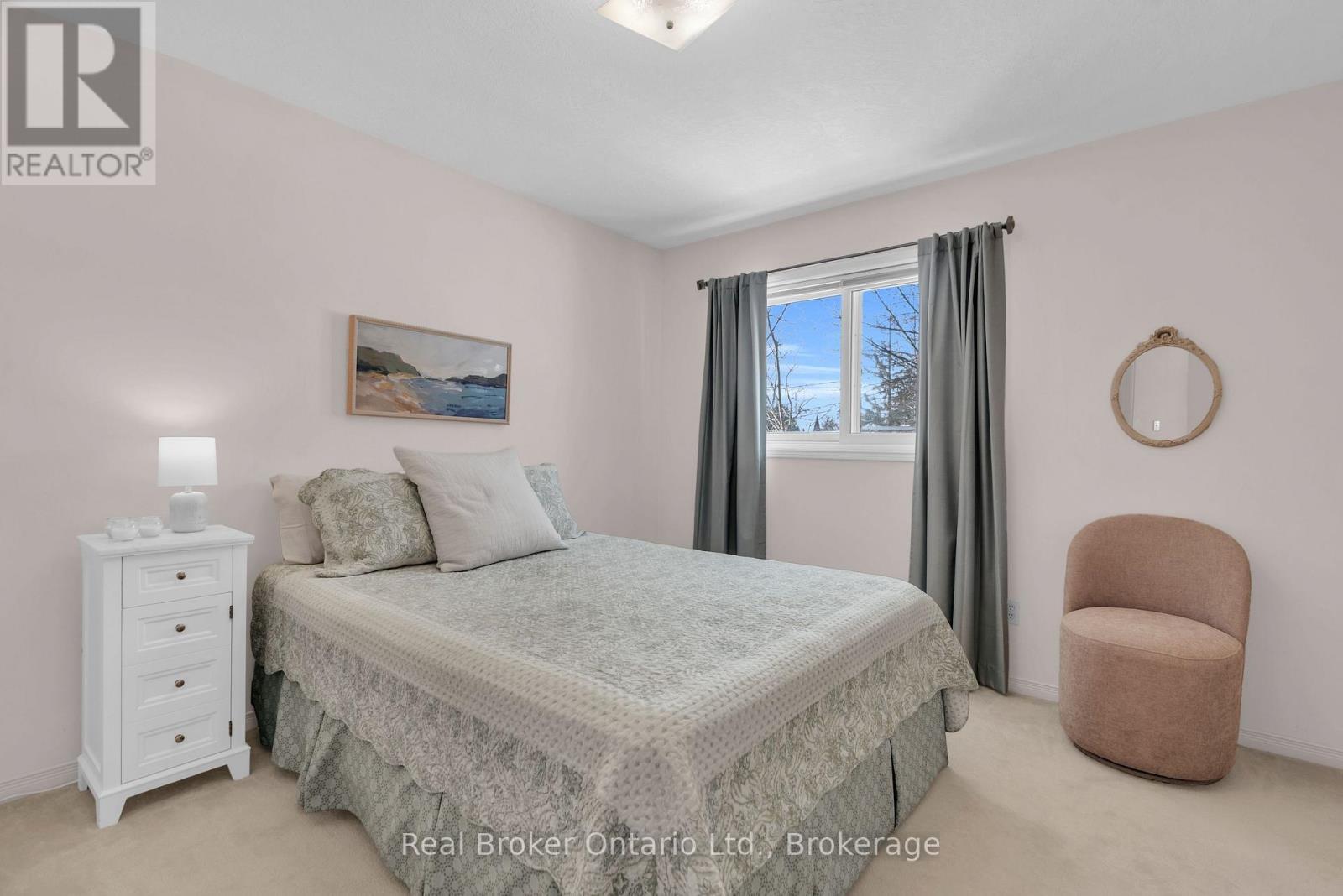 50 South Drive, Kitchener, ON - Indoor Photo Showing Bedroom