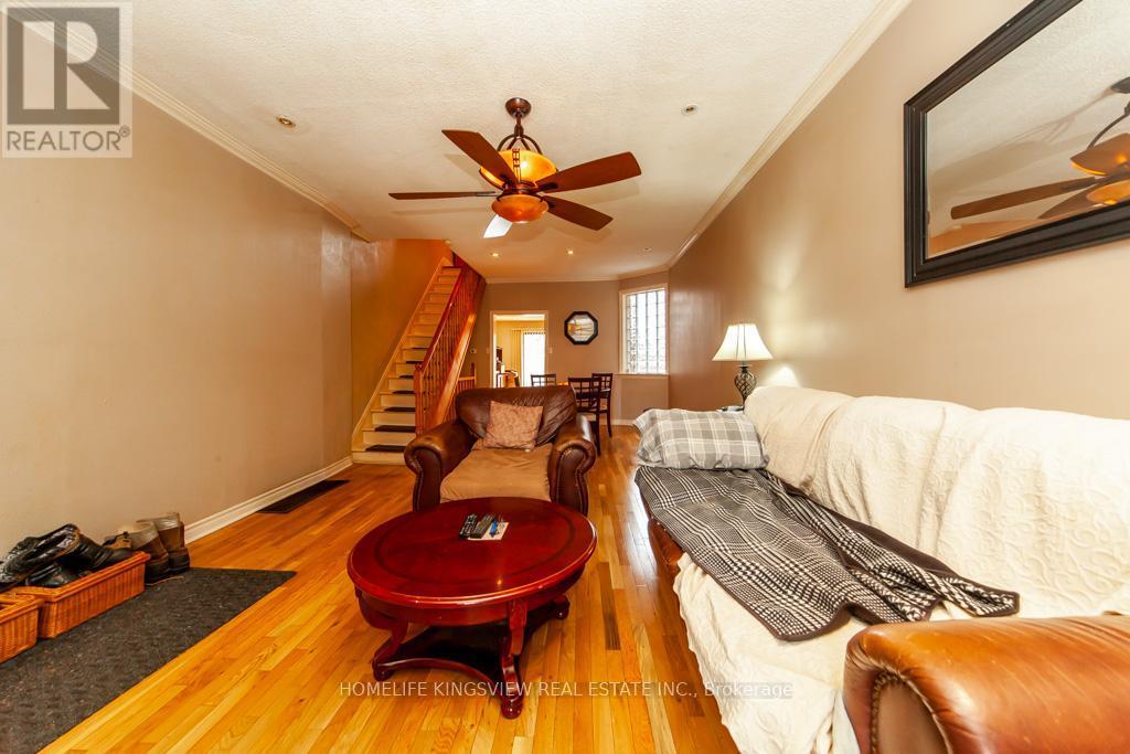 46 Coolmine Road, Toronto, ON - Indoor