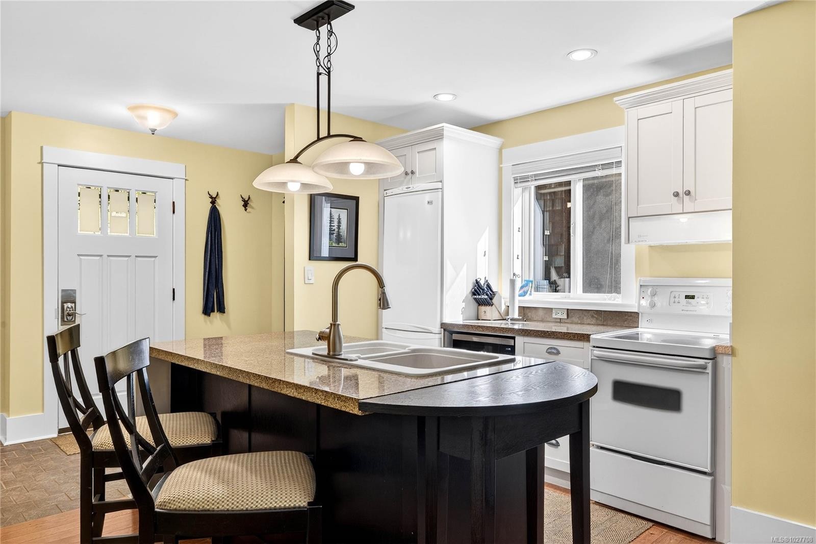 37-315 Robinson Rd, Salt Spring, BC