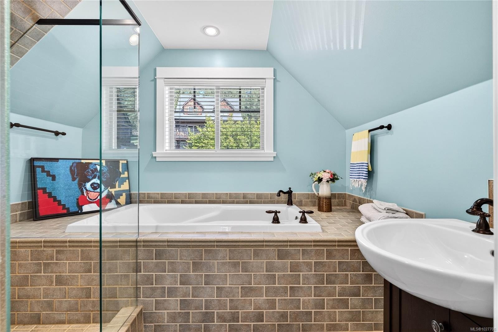 37-315 Robinson Rd, Salt Spring, BC