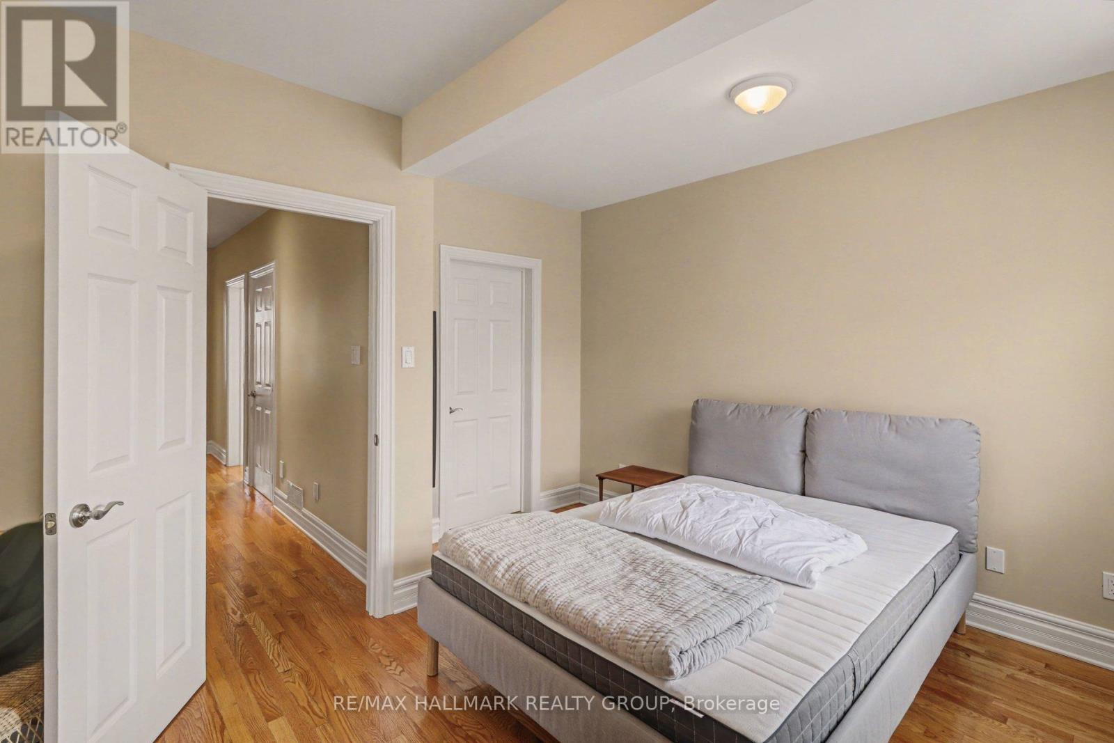 34 Lewis Street, Ottawa, ON - Indoor Photo Showing Bedroom
