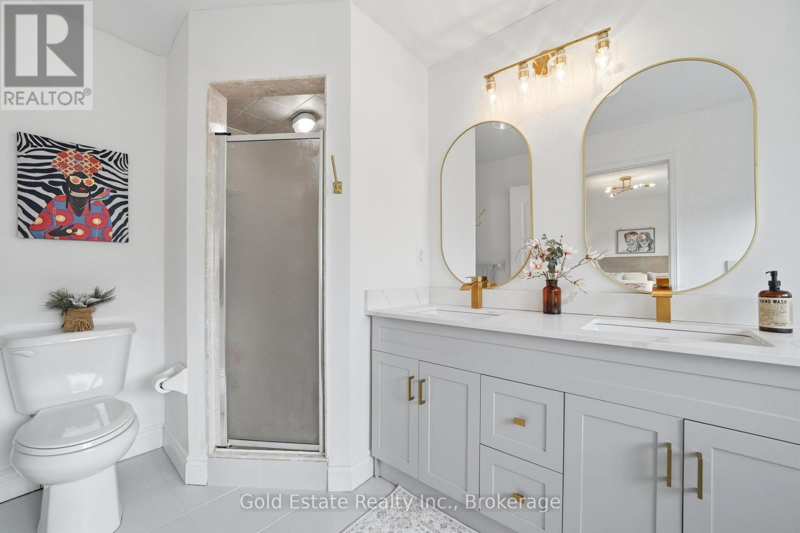 4875 Valera Road, Burlington, ON - Indoor Photo Showing Bathroom