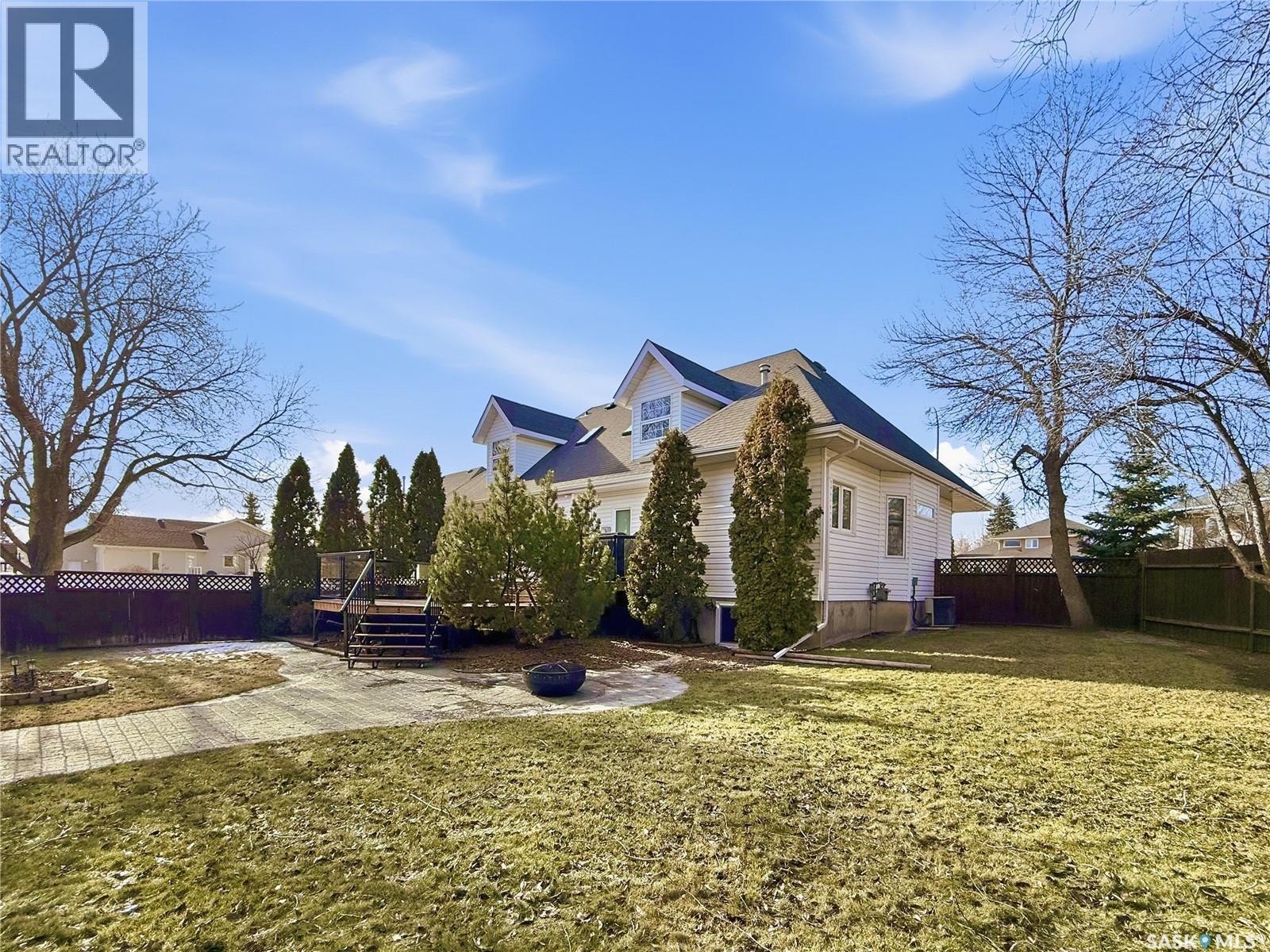 821 Wallman Place, Swift Current, SK - Outdoor