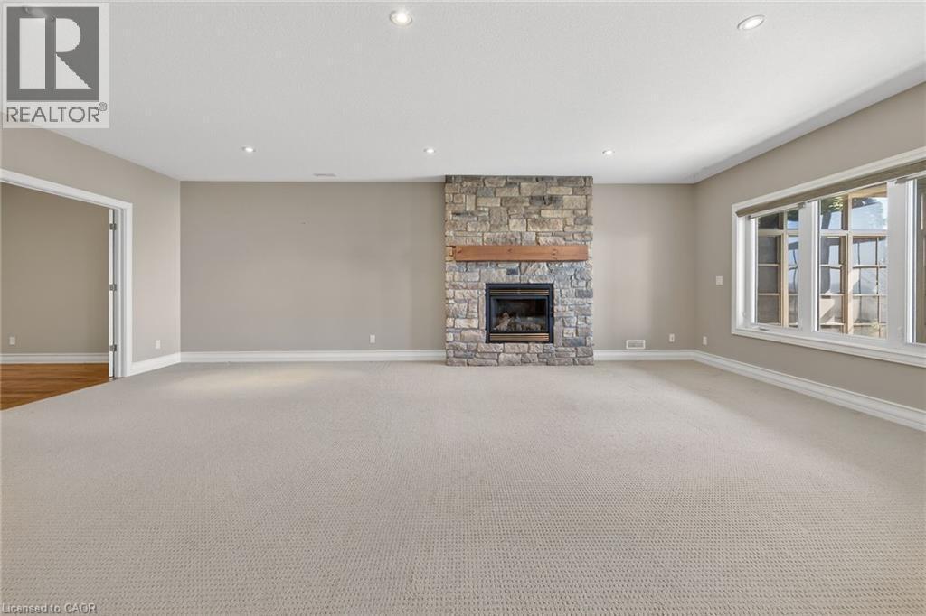 80 New Lakeshore Road Unit# 16, Port Dover, ON - Indoor Photo Showing Other Room