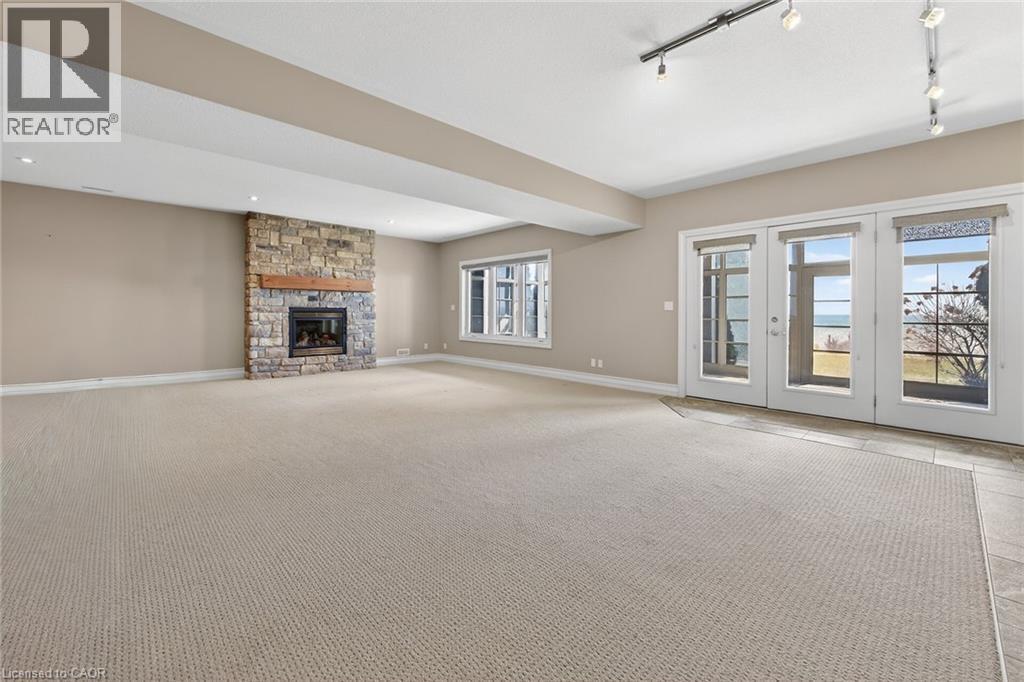 80 New Lakeshore Road Unit# 16, Port Dover, ON - Indoor Photo Showing Other Room