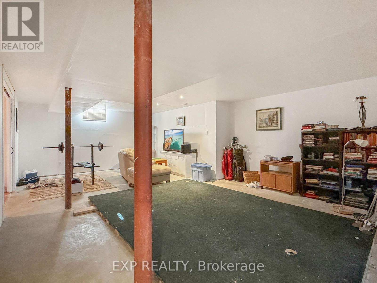 444 Burnett Avenue, Cambridge, ON - Indoor Photo Showing Other Room