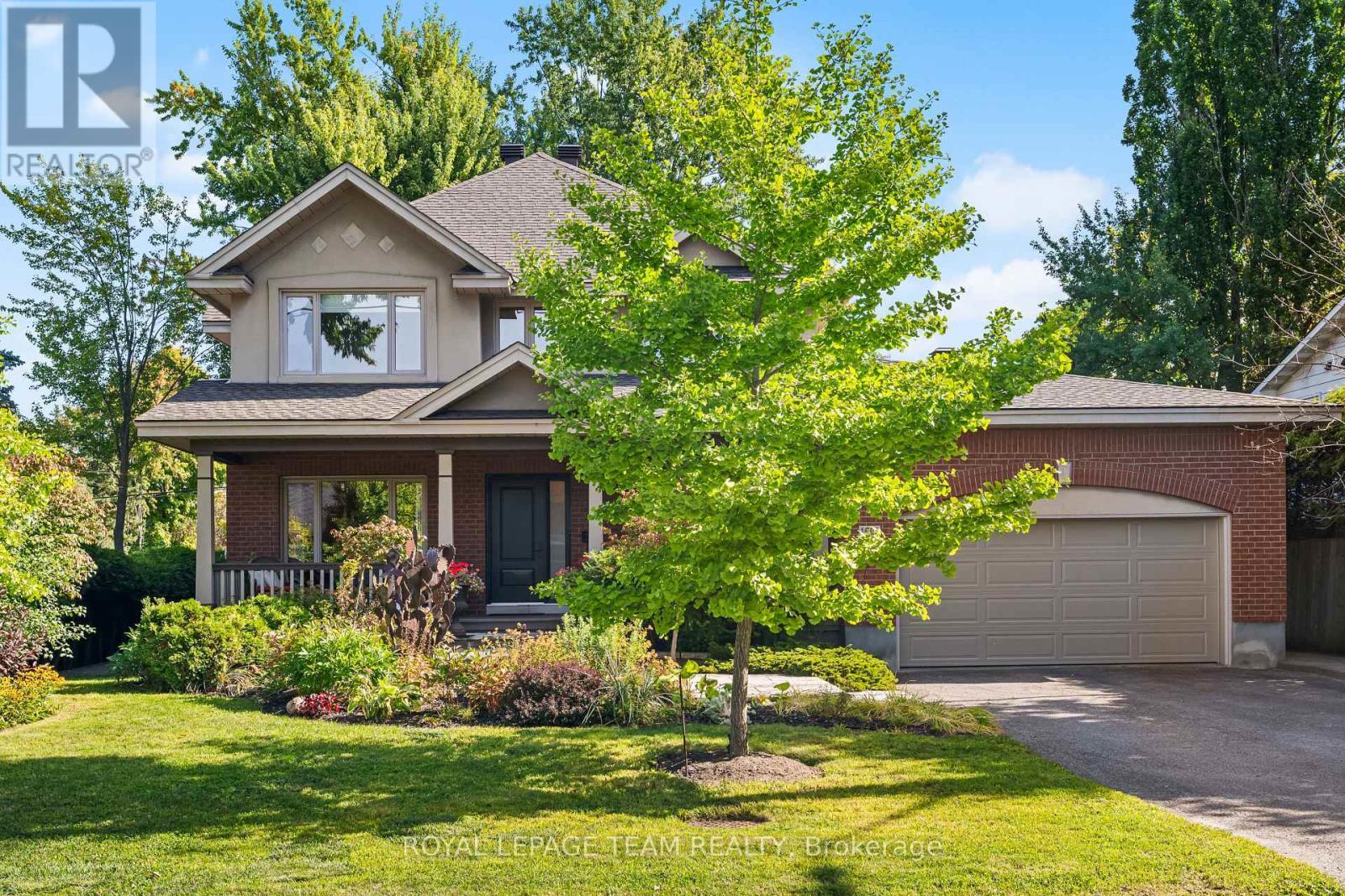 Welcome to 1601 Apeldoorn Ave. - 1601 Apeldoorn Avenue, Ottawa, ON - Outdoor