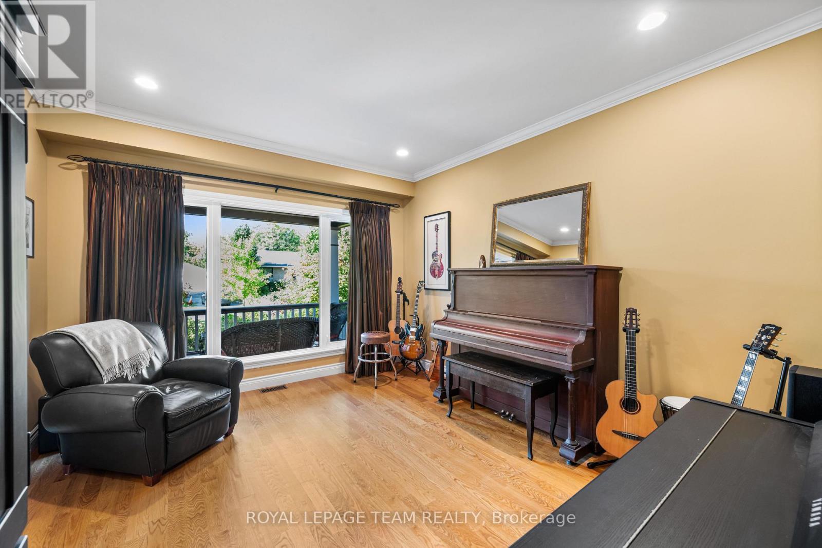 1601 Apeldoorn Avenue, Ottawa, ON - Indoor