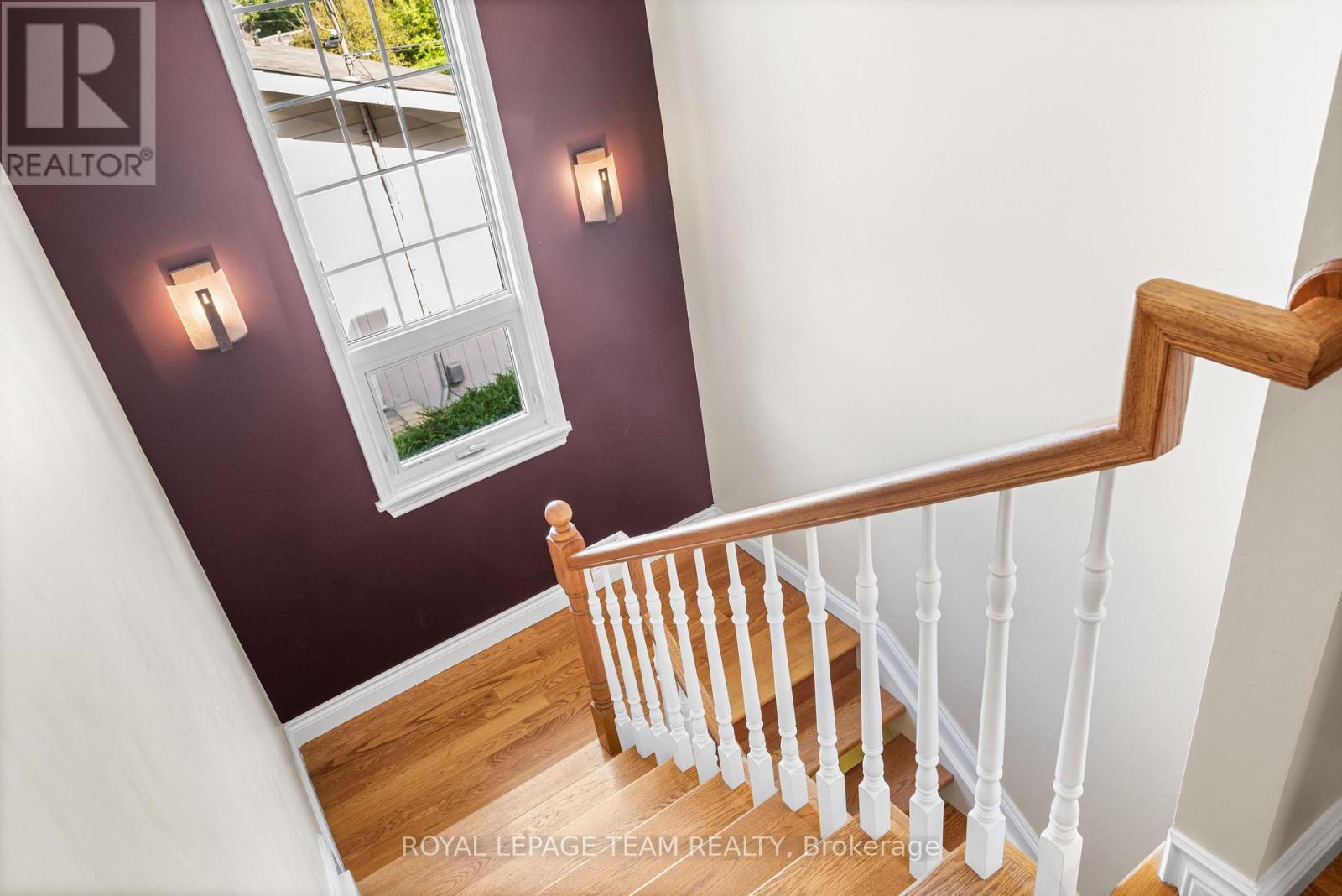 1601 Apeldoorn Avenue, Ottawa, ON - Indoor Photo Showing Other Room