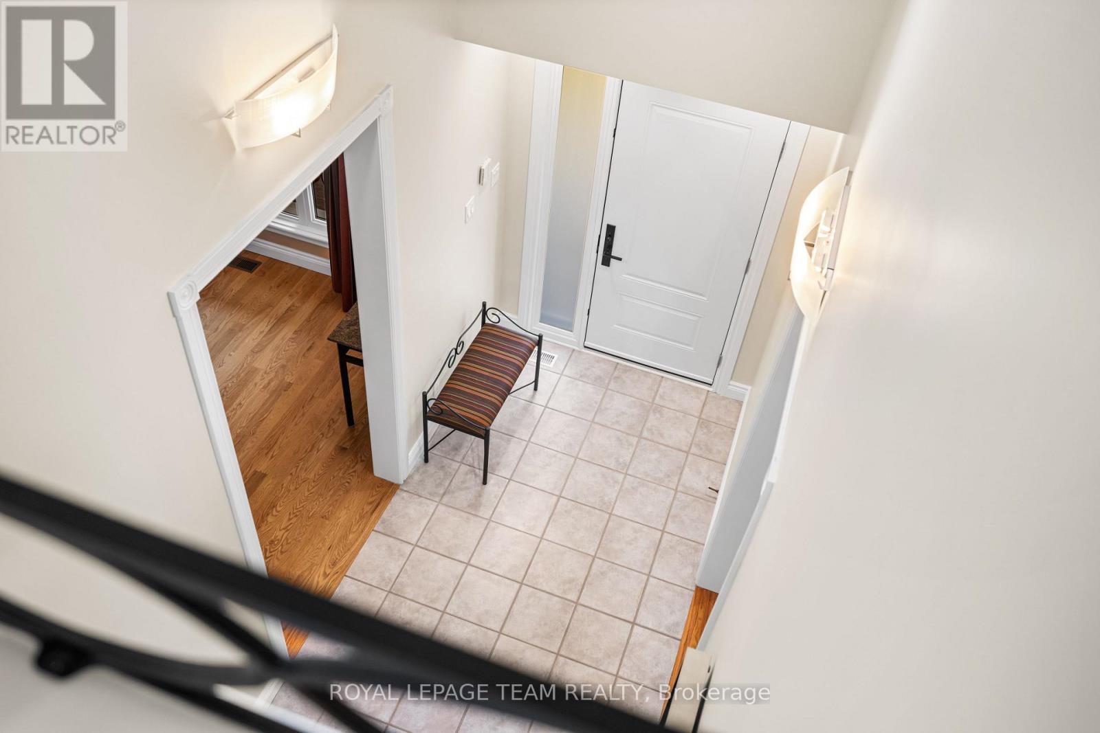 1601 Apeldoorn Avenue, Ottawa, ON - Indoor Photo Showing Other Room
