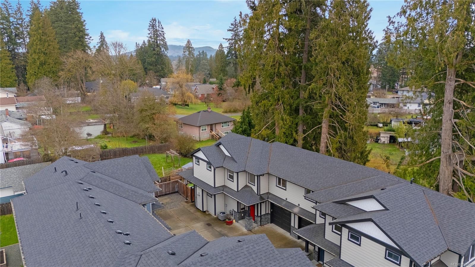 5869 Deuchars Dr, Duncan, BC - Outdoor