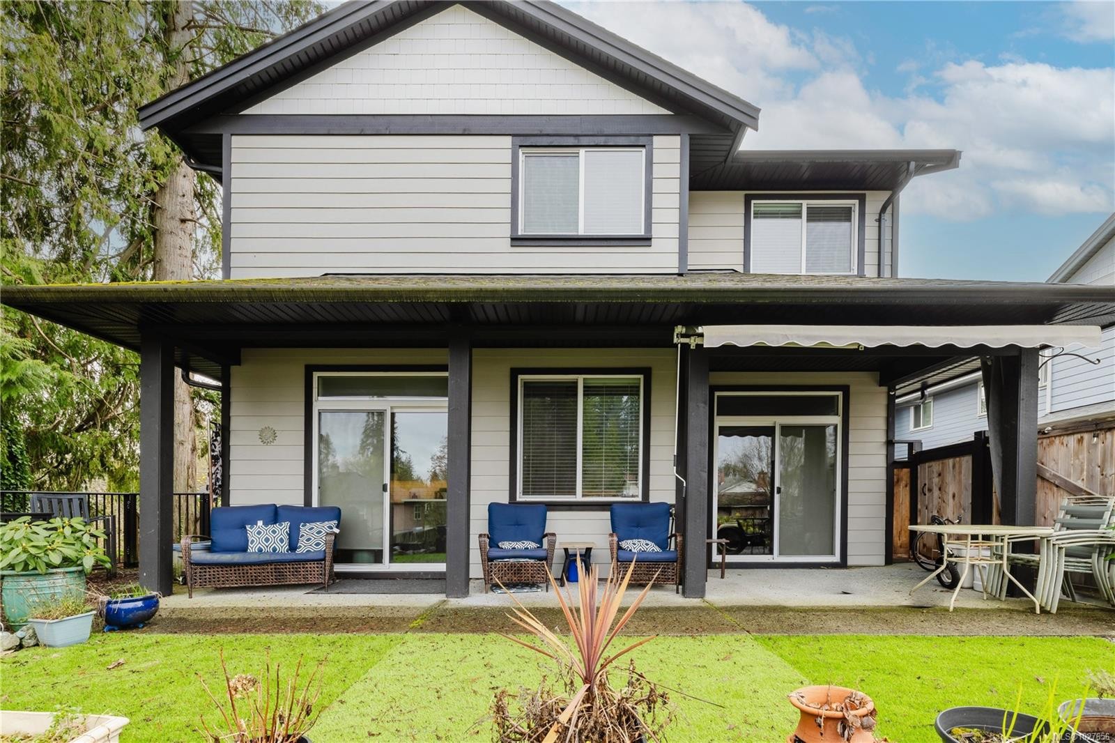 5869 Deuchars Dr, Duncan, BC - Outdoor With Deck Patio Veranda With Exterior