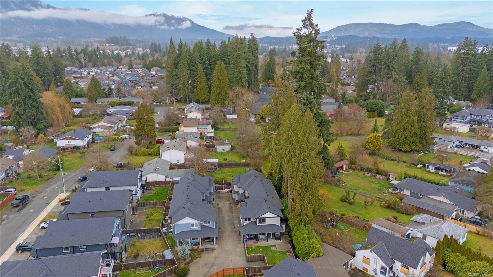 5869 Deuchars Dr, Duncan, BC - Outdoor With View