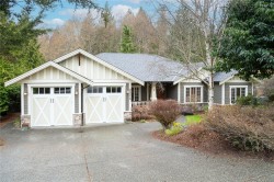 2514 Kinnoull Cres Mill Bay, BC V8H 1H3