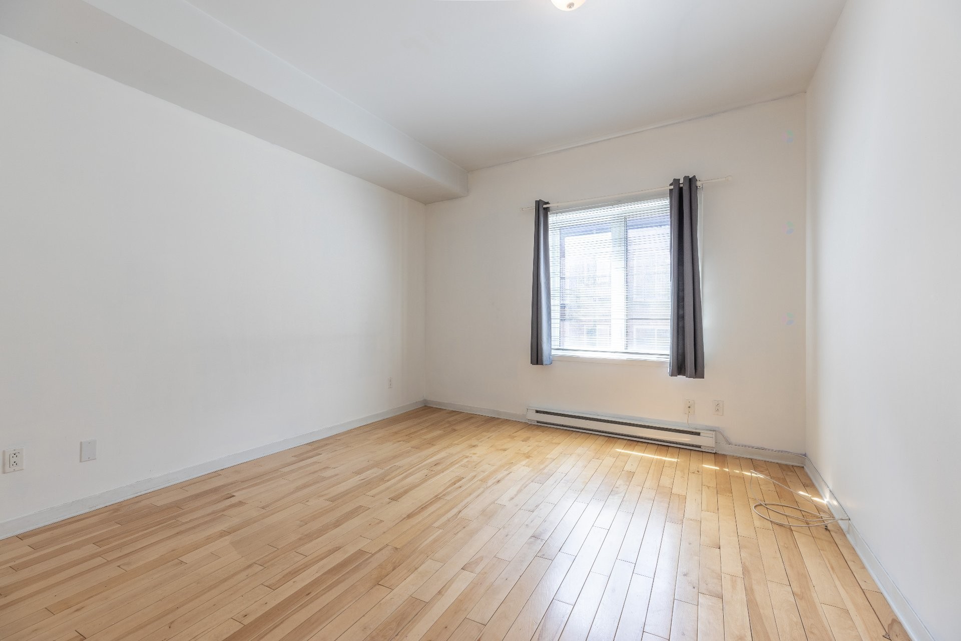 Chambre à coucher - 202-1080 Rue Anderson, Montréal (Ville-Marie), QC - Indoor Photo Showing Other Room