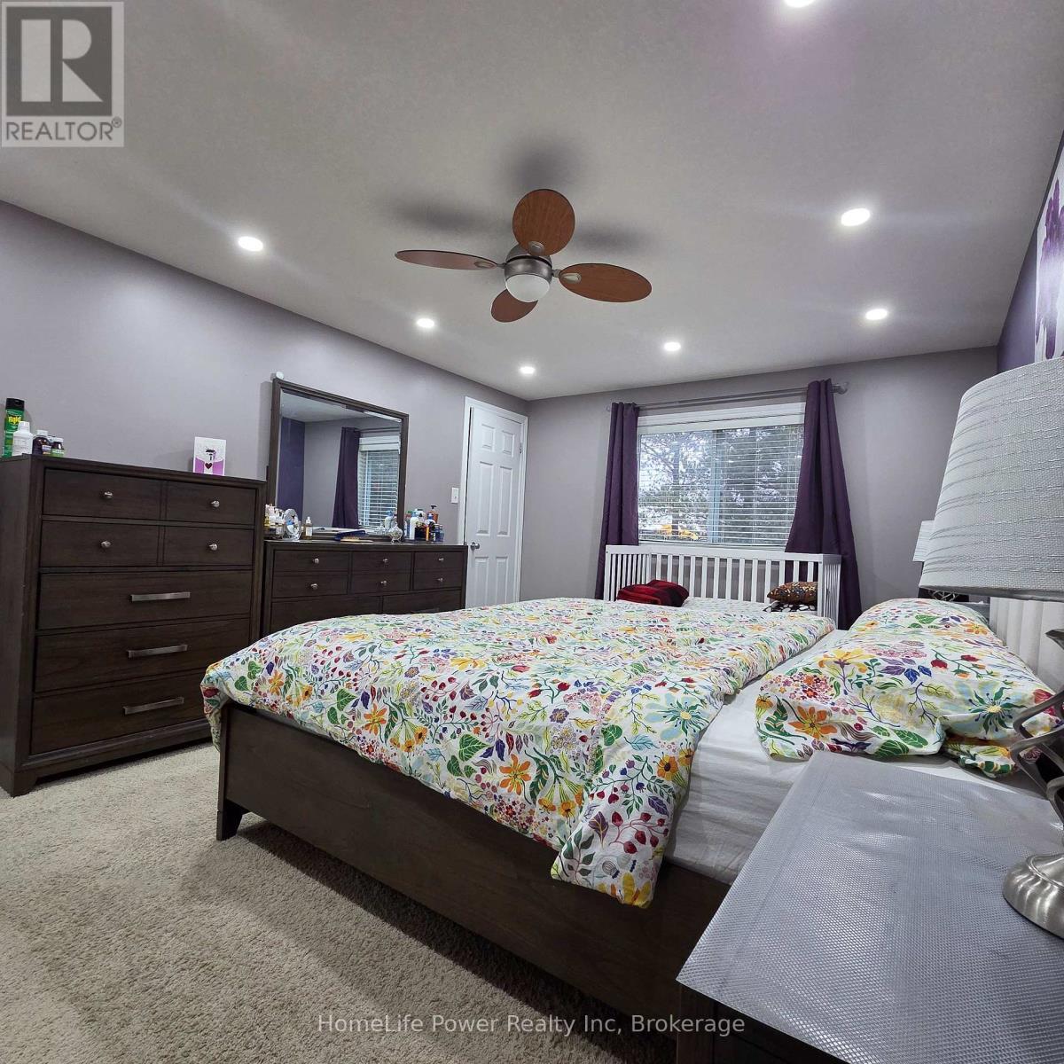 Upper - 23 Schueller Street, Kitchener, ON - Indoor Photo Showing Bedroom