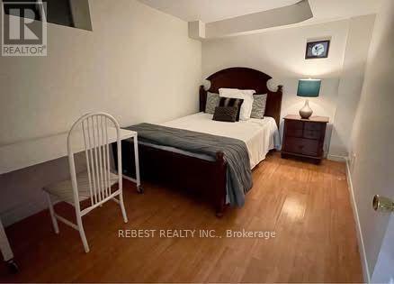 7432 Magistrate Terrace, Mississauga, ON - Indoor Photo Showing Bedroom