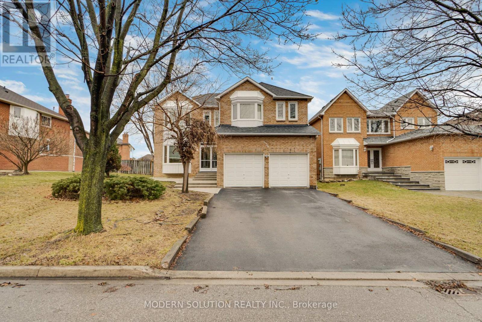 438 Ojibway Trail, Mississauga, ON - Outdoor With Facade