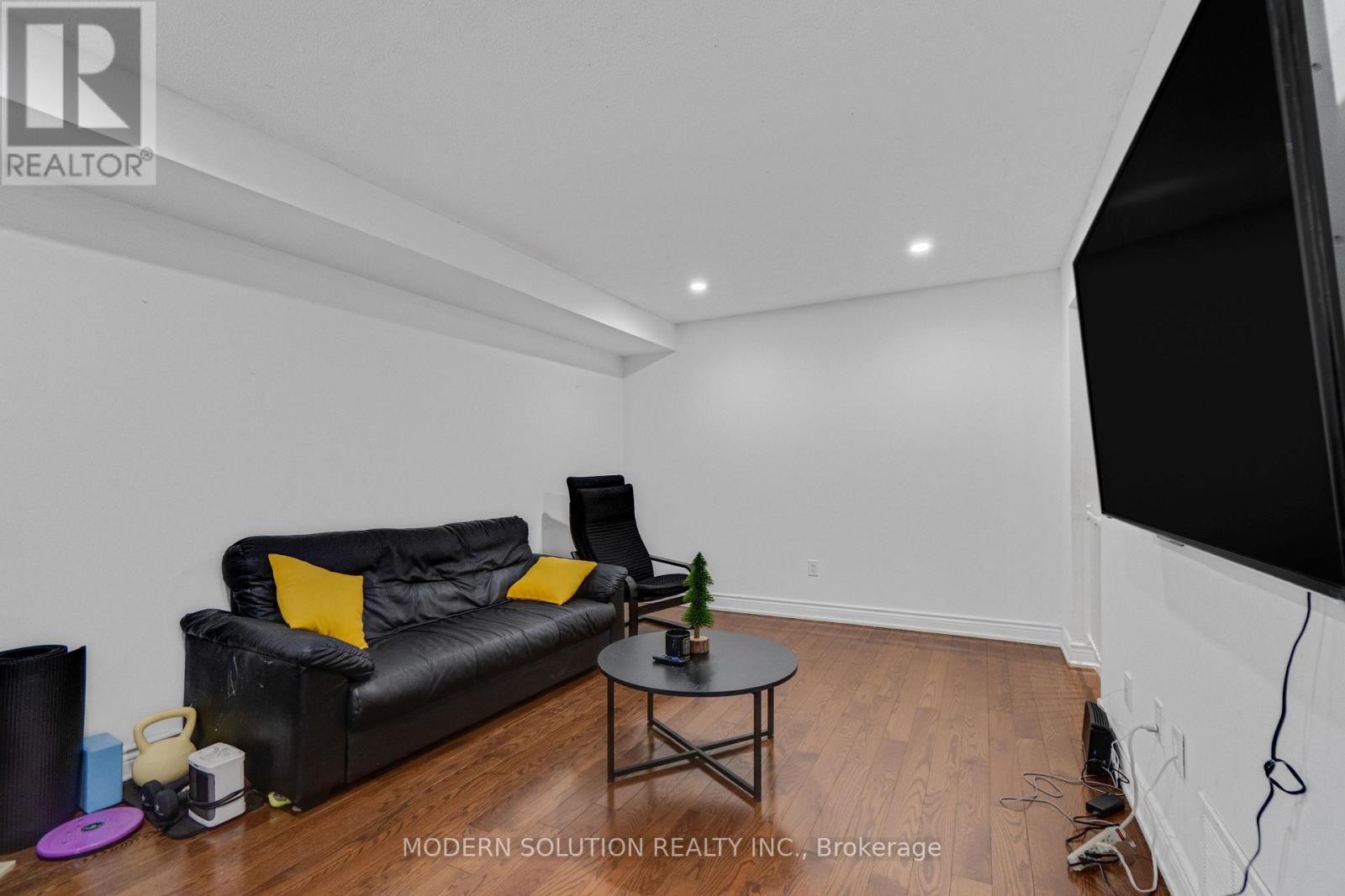 438 Ojibway Trail, Mississauga, ON - Indoor