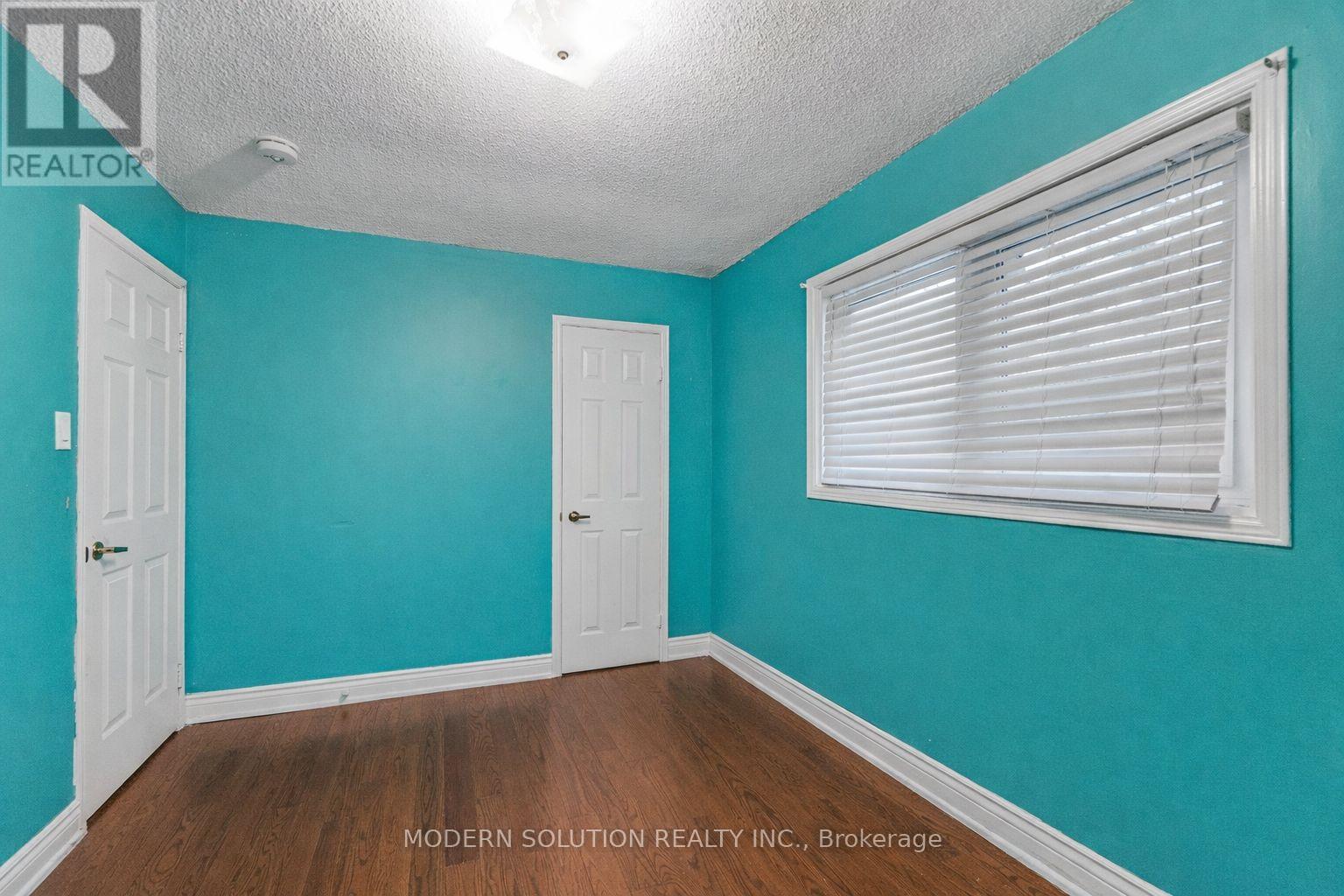 438 Ojibway Trail, Mississauga, ON - Indoor Photo Showing Other Room