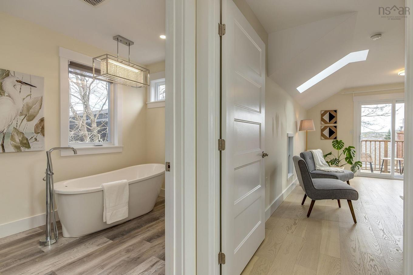 2779 Joseph Howe Drive, Halifax, NS