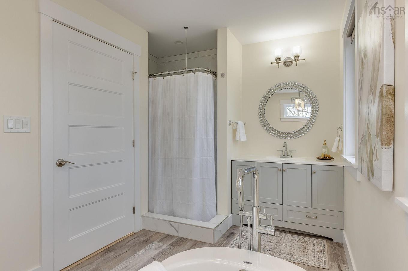 2779 Joseph Howe Drive, Halifax, NS