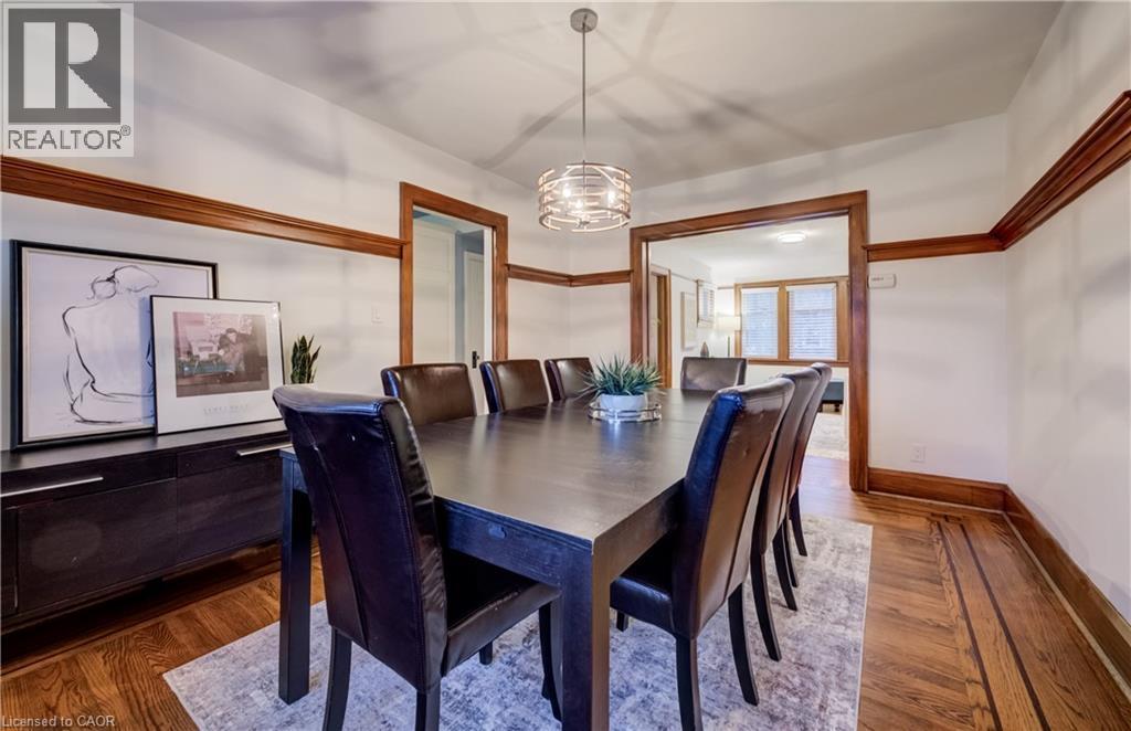 262 Province Street S, Hamilton, ON - Indoor Photo Showing Dining Room