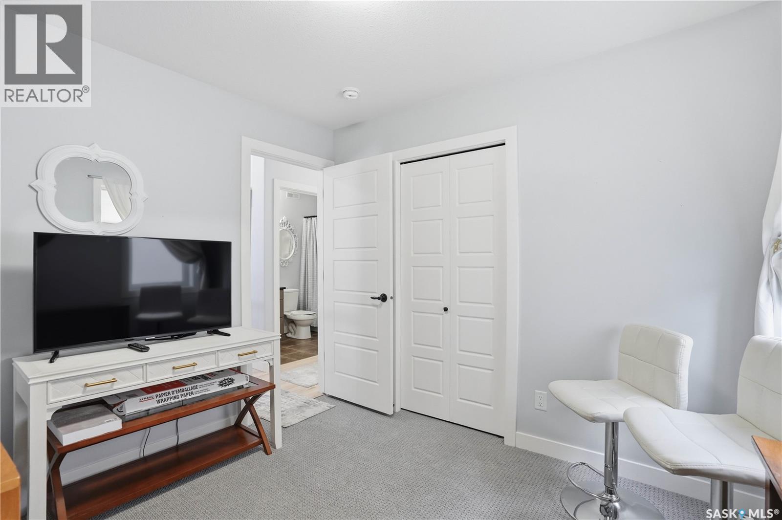 5053 Canuck Crescent, Regina, SK - Indoor