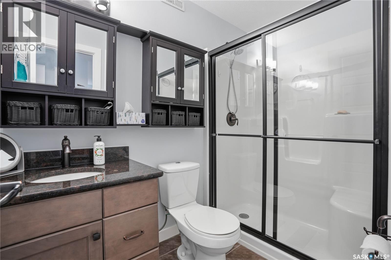 5053 Canuck Crescent, Regina, SK - Indoor Photo Showing Bathroom