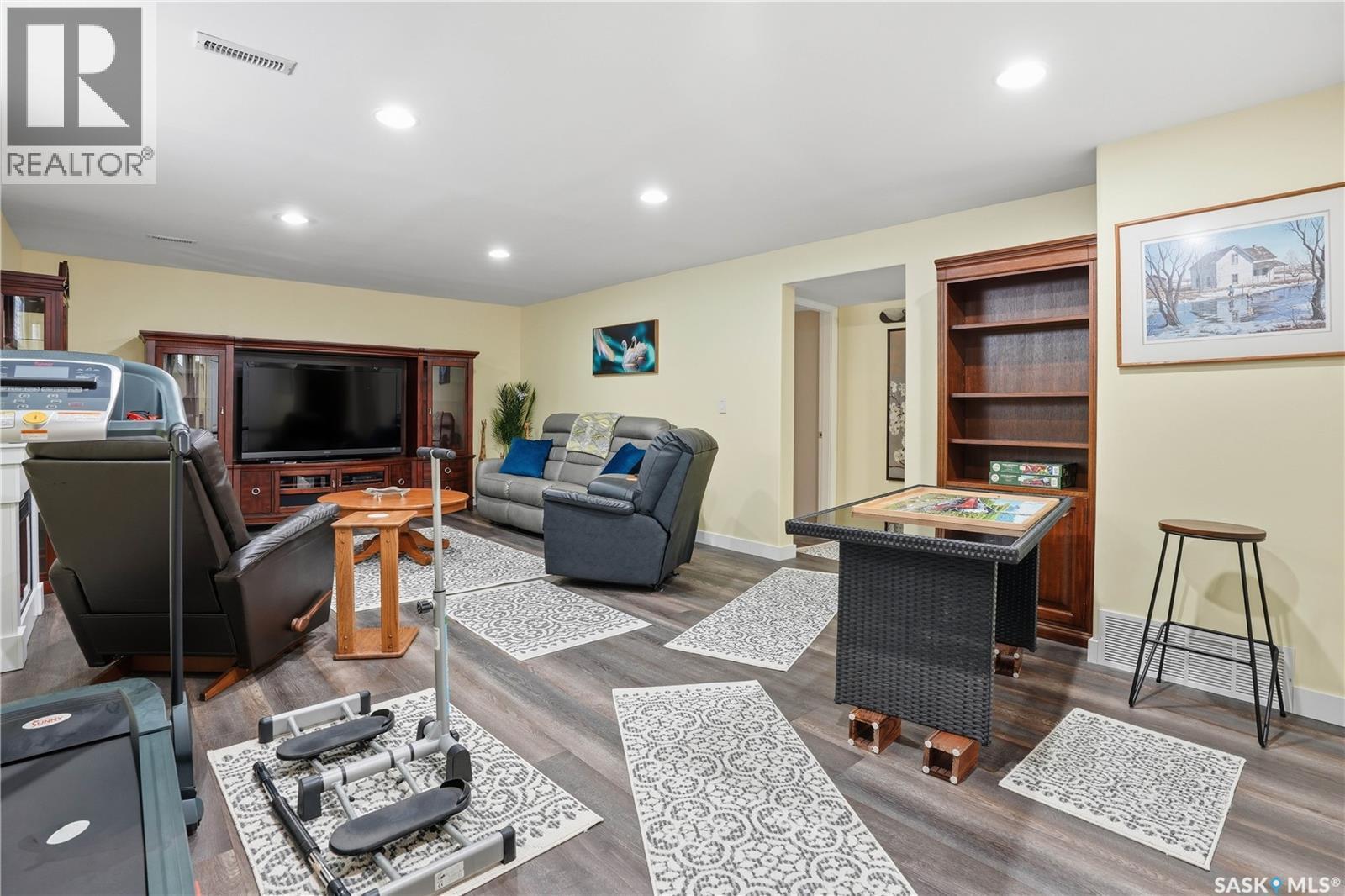 5053 Canuck Crescent, Regina, SK - Indoor