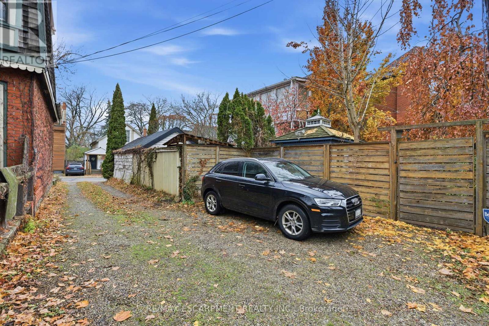 141 Markland Street, Hamilton, ON - Outdoor