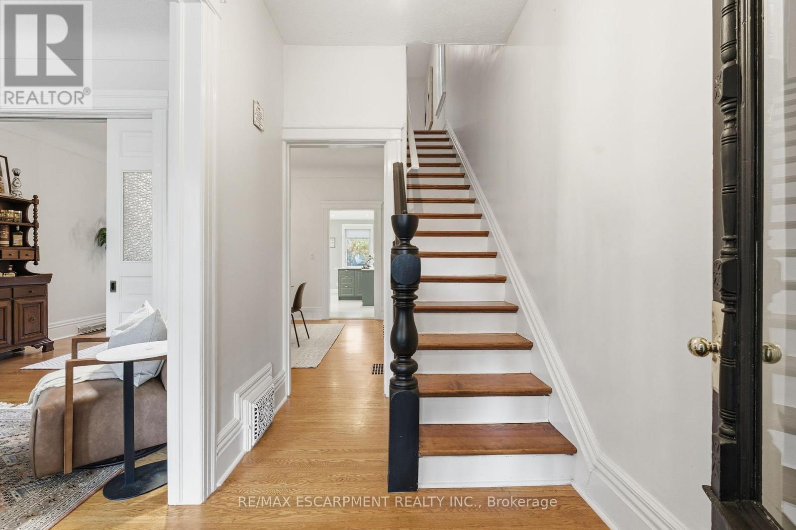 141 Markland Street, Hamilton, ON - Indoor Photo Showing Other Room