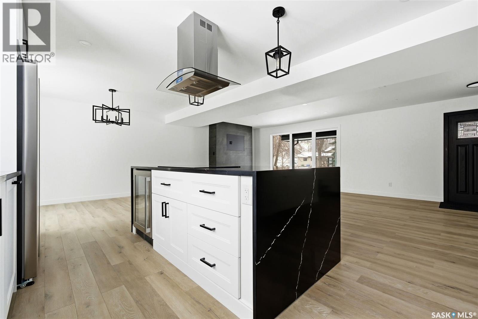 8 Thatcher Road, Regina, SK - Indoor Photo Showing Kitchen