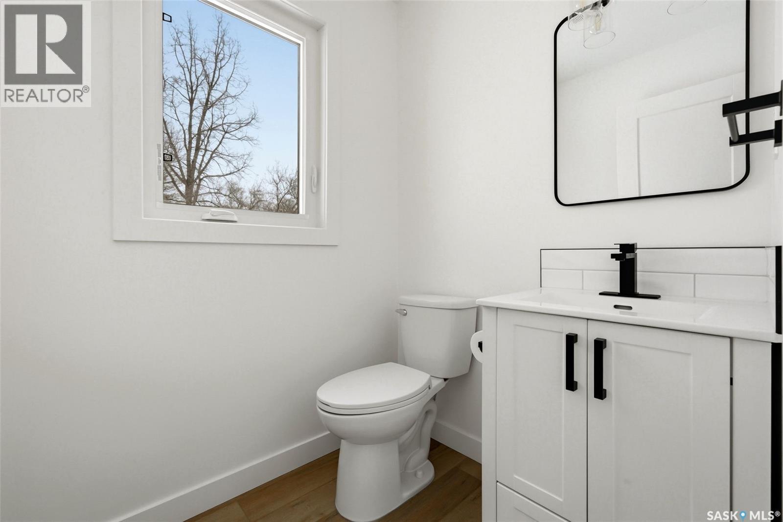 8 Thatcher Road, Regina, SK - Indoor Photo Showing Bathroom