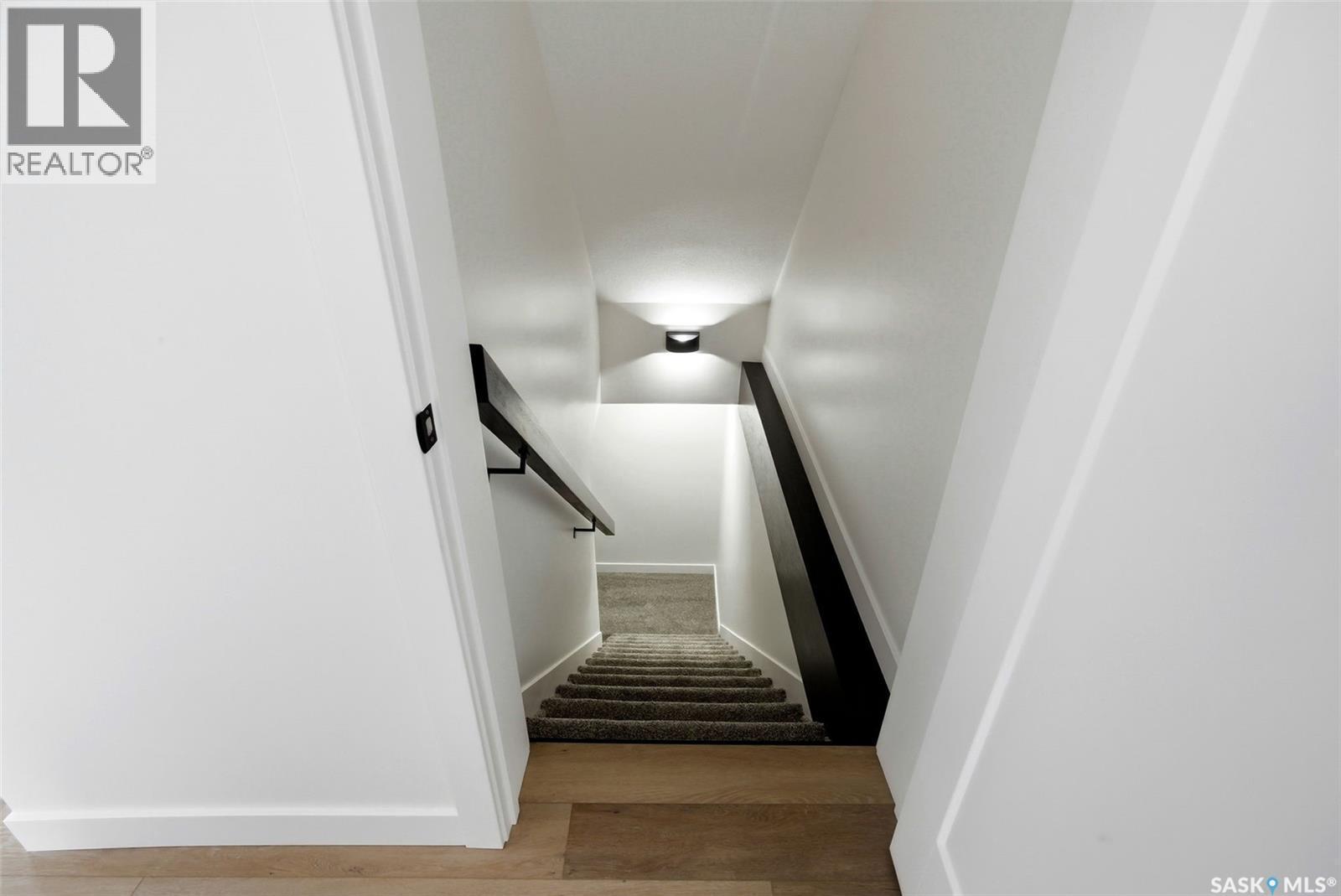 8 Thatcher Road, Regina, SK - Indoor Photo Showing Other Room