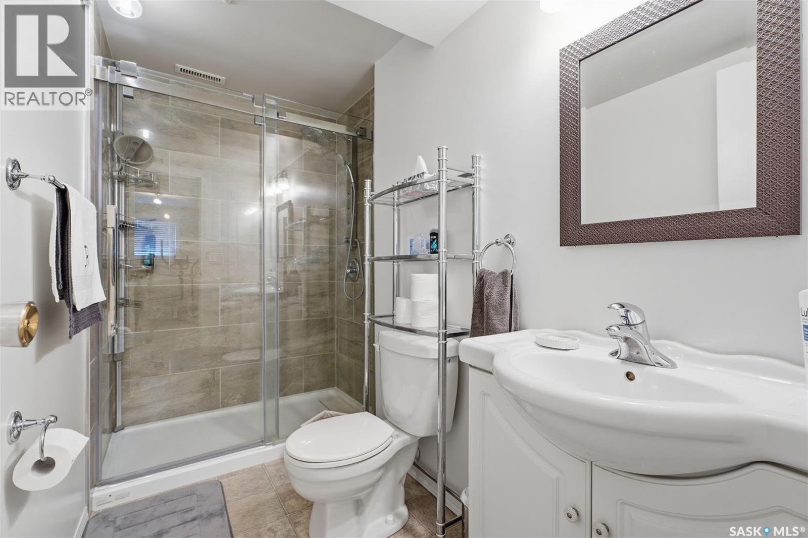138 Quill Crescent, Saskatoon, SK - Indoor Photo Showing Bathroom
