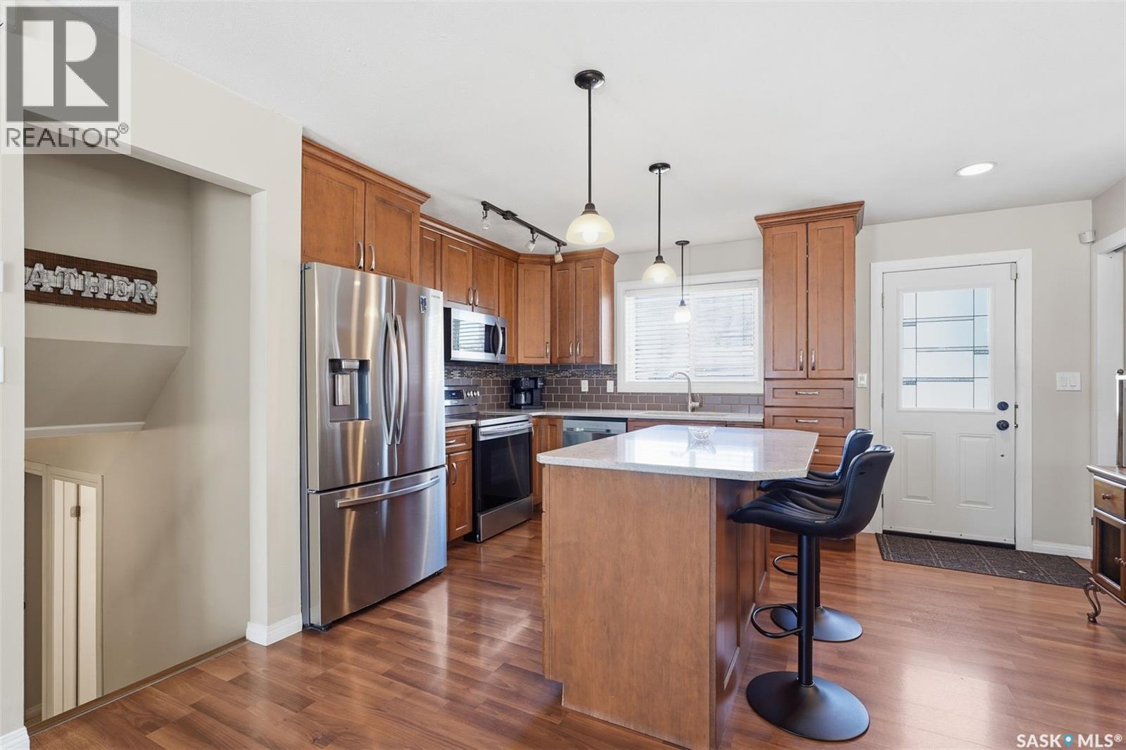 138 Quill Crescent, Saskatoon, SK - Indoor Photo Showing Kitchen
