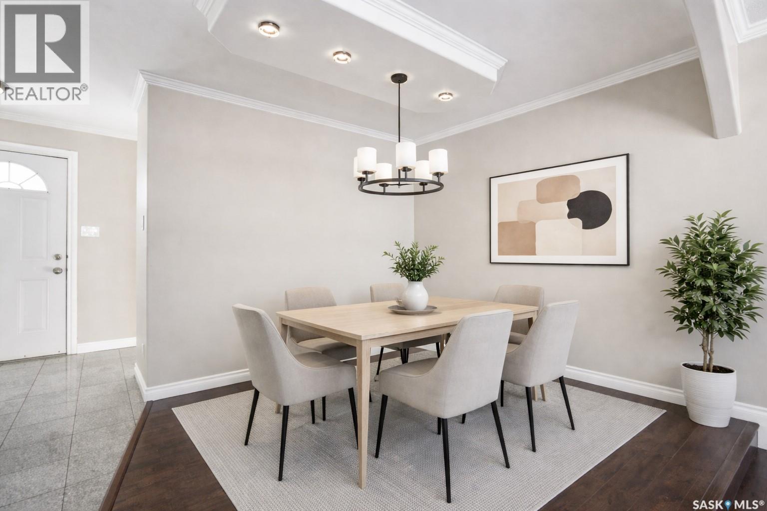 110 Meglund Place, Saskatoon, SK - Indoor Photo Showing Dining Room