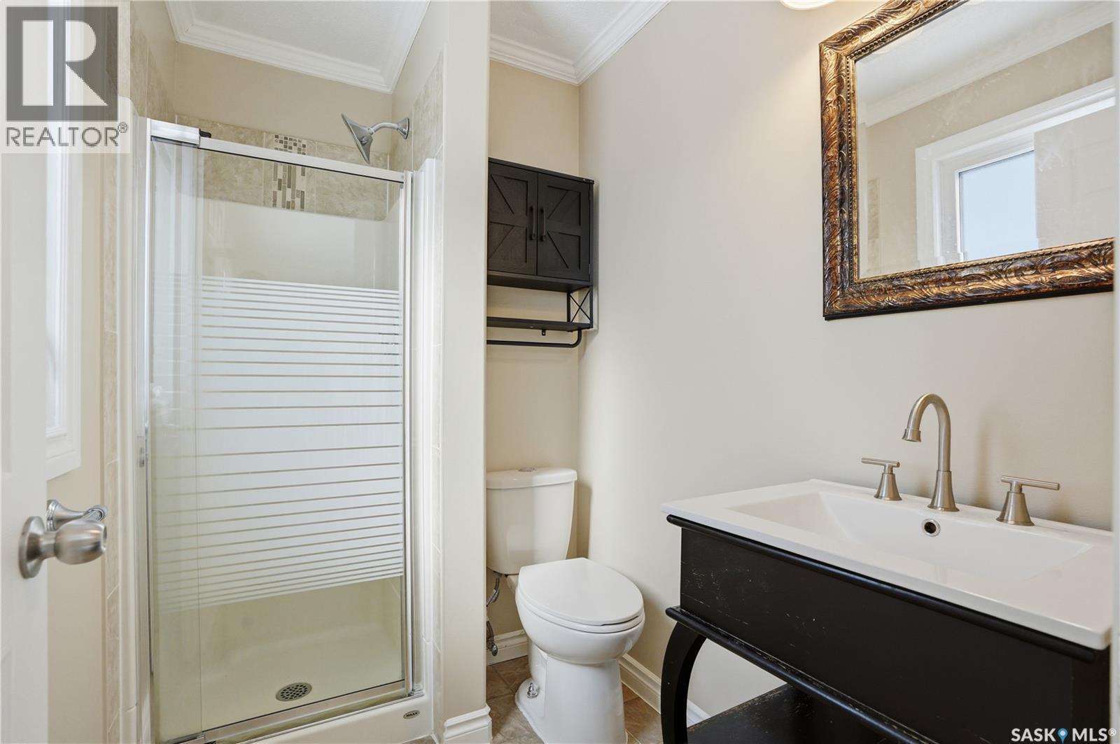 110 Meglund Place, Saskatoon, SK - Indoor Photo Showing Bathroom