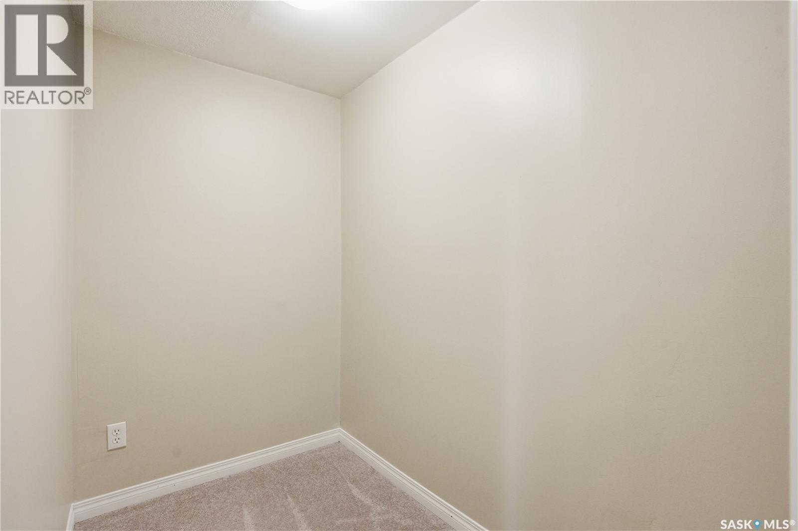 110 Meglund Place, Saskatoon, SK - Indoor Photo Showing Other Room