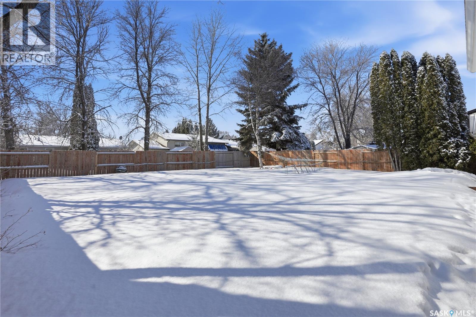 110 Meglund Place, Saskatoon, SK - Outdoor