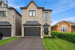 579 VICTORIA STREET Scugog (Port Perry), ON L9L 1C6